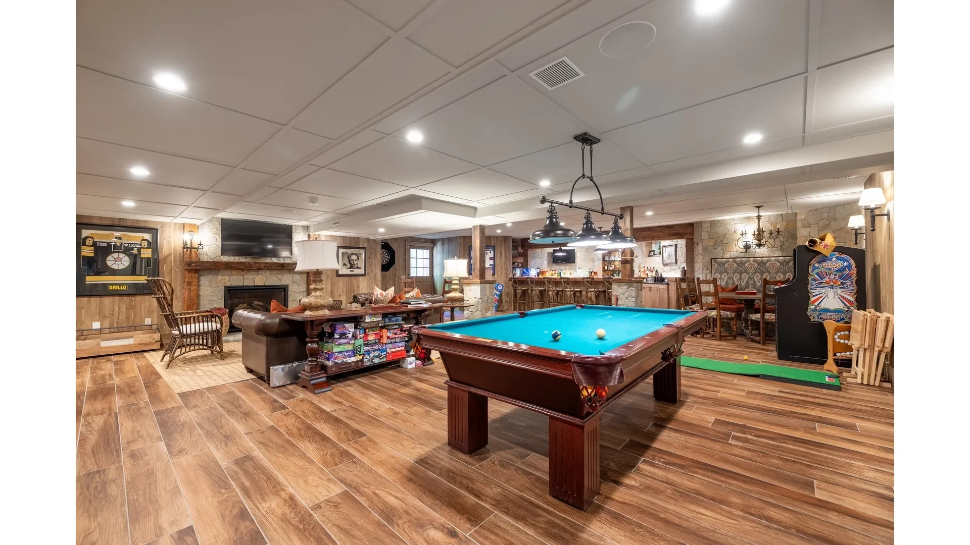 1750 Private Road #18, Peconic, New York, United States. - Photo 14