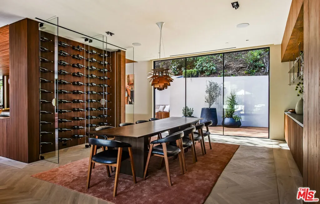 2535 Hutton Drive, Beverly Hills, California, United States. - Photo 2