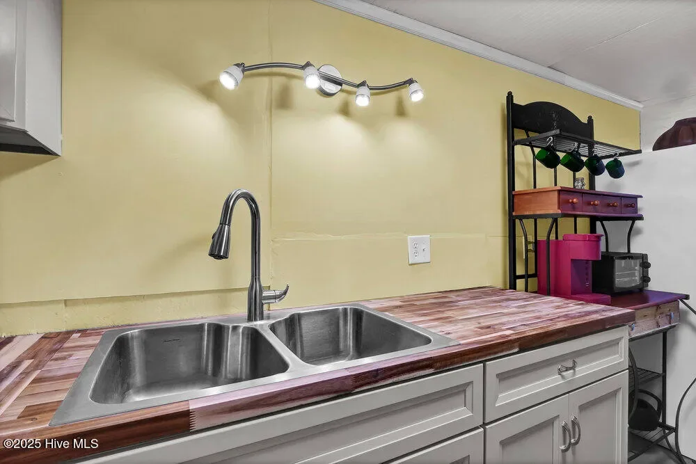 1207 N Topsail Drive, Surf City, North Carolina, United States. - Photo 64