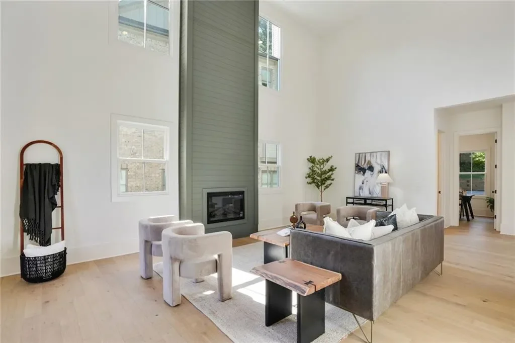 Gallery photo 2