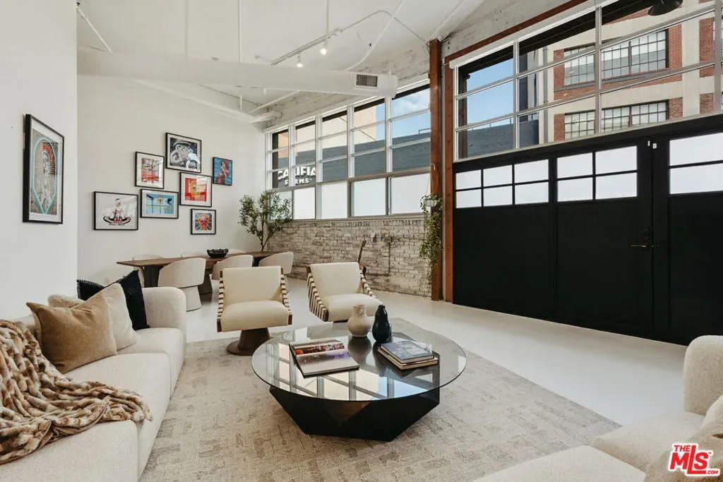 500 Molino Street 101, Los Angeles, California, United States. - Photo 43