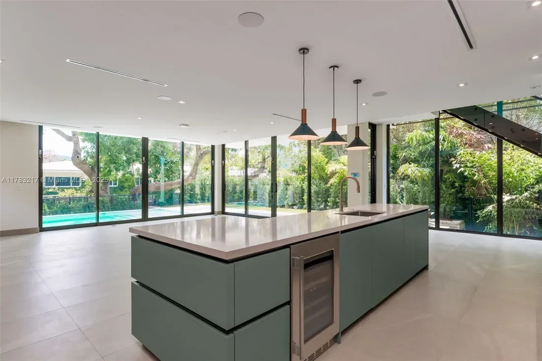 Gallery photo 10