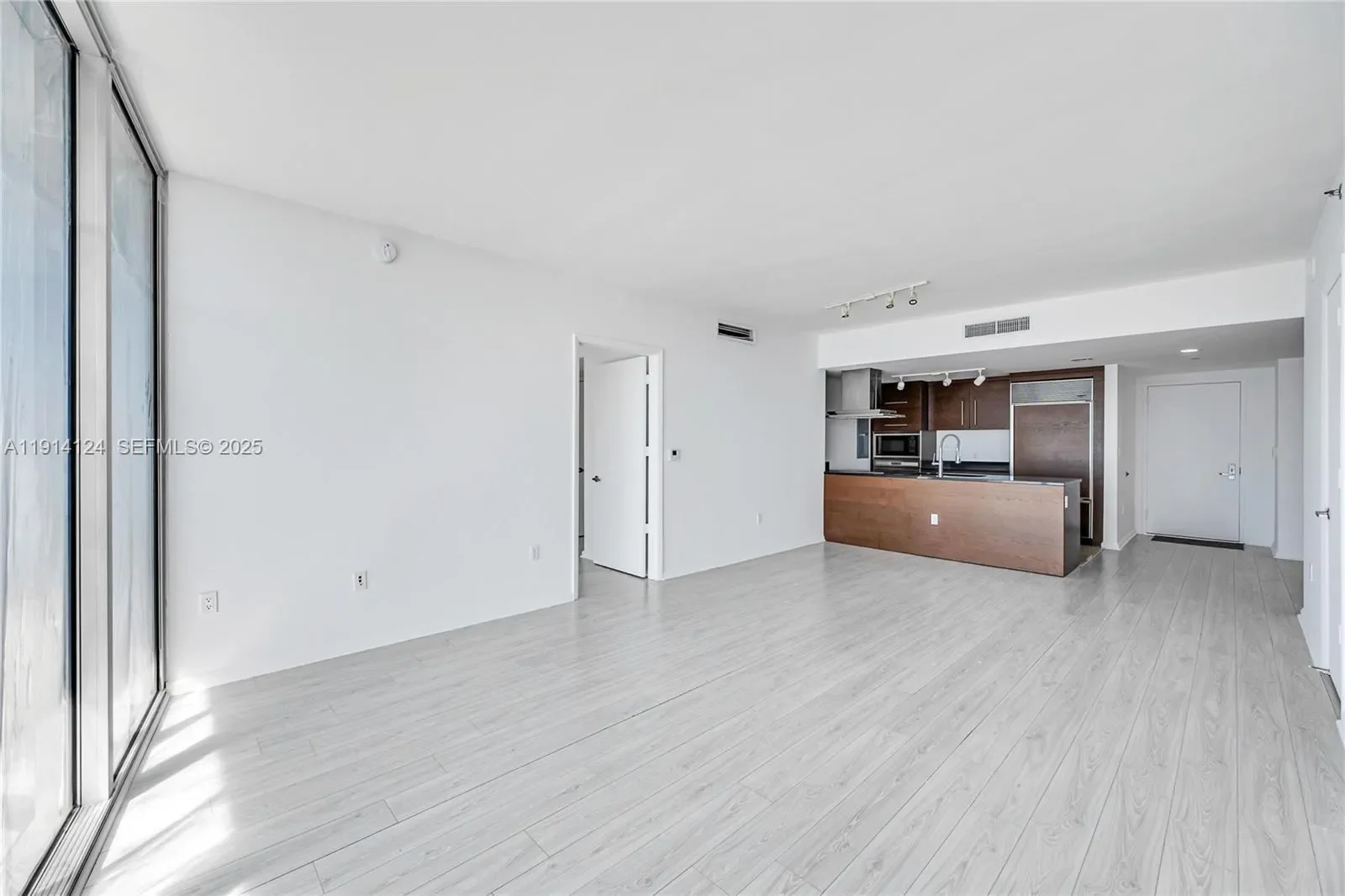 Gallery photo 5