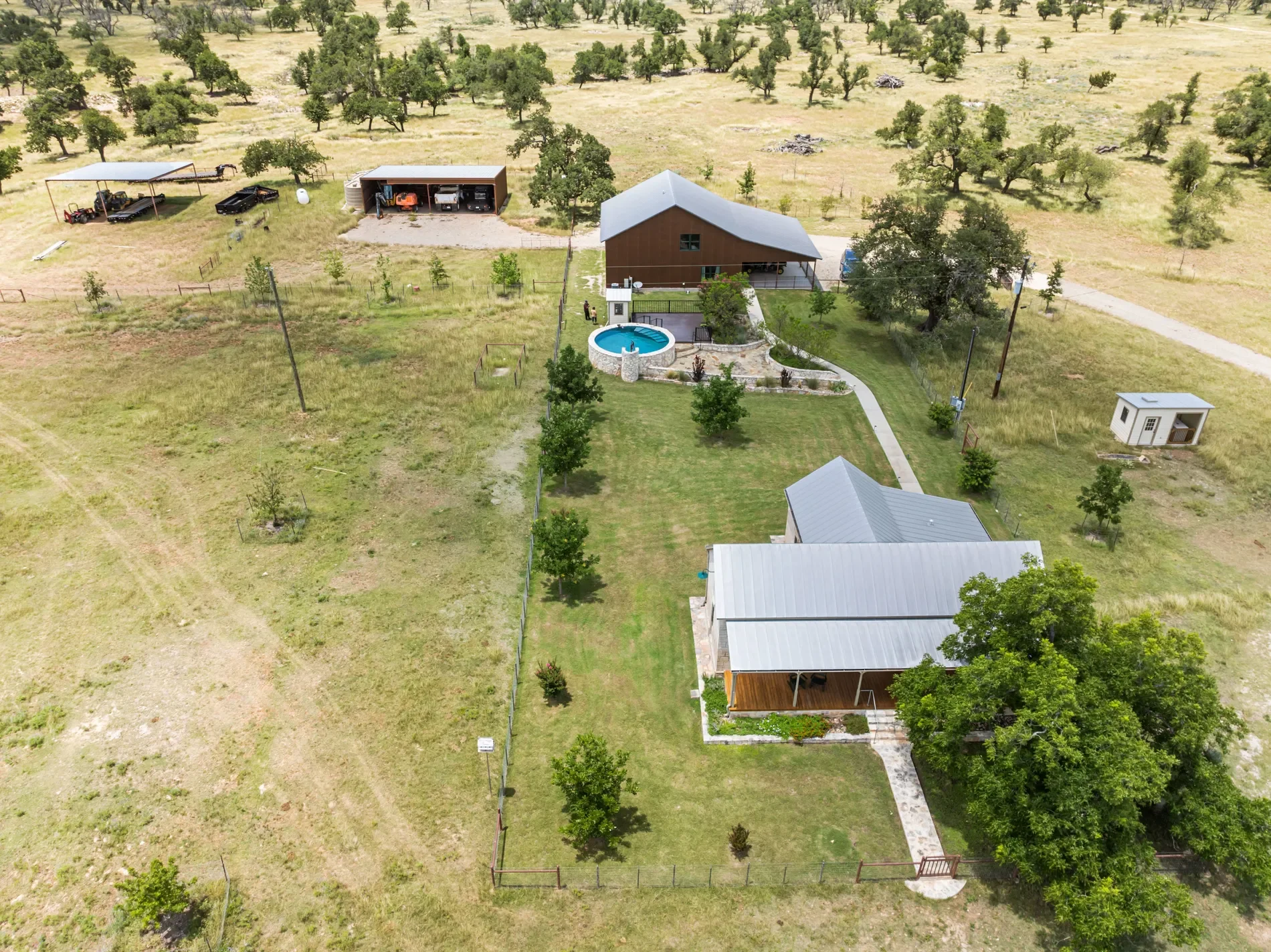 4369 Reeh-Weinheimer Road , Fredericksburg, TX 78624, Fredericksburg, Texas, United States. - Photo 32