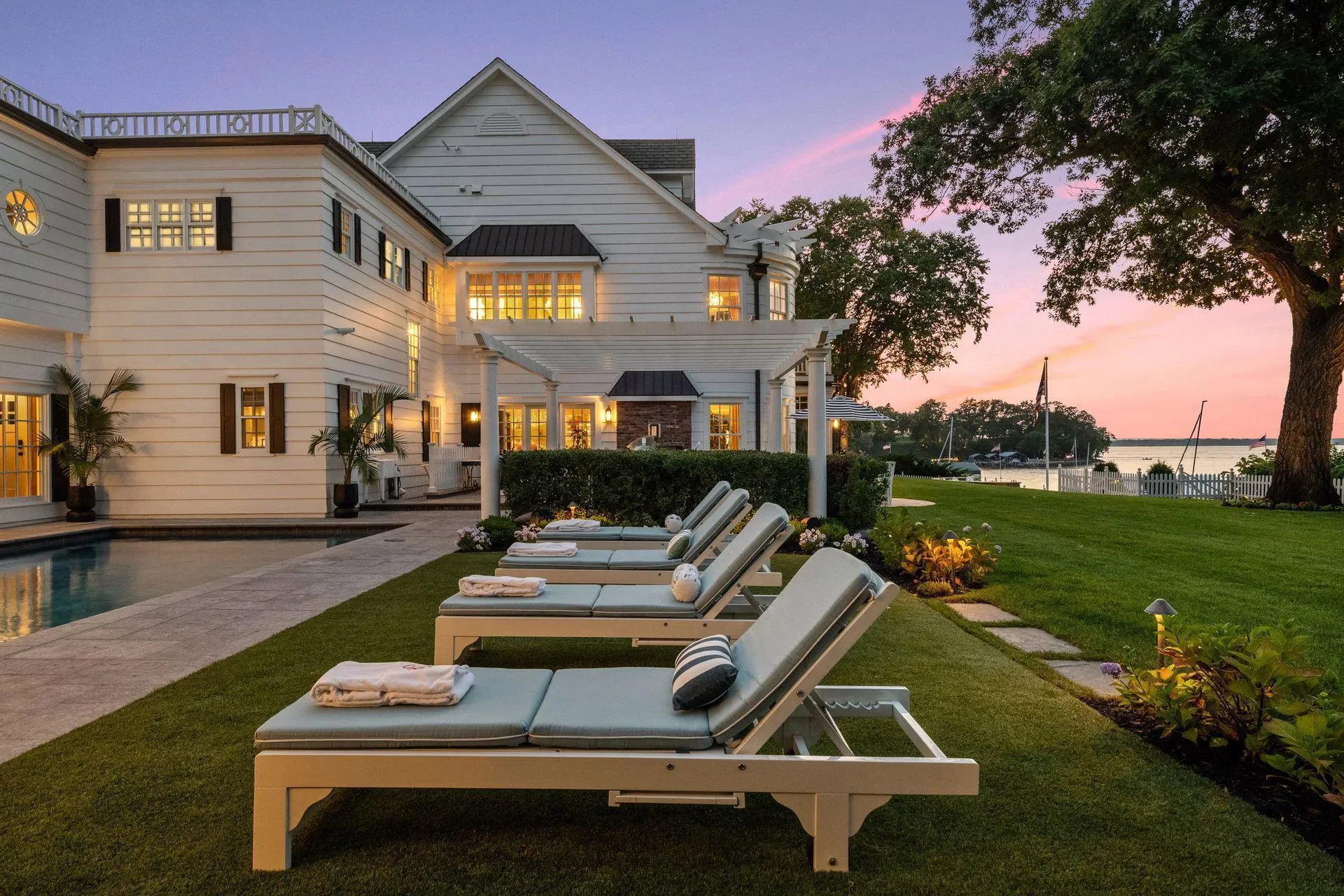 20100 Lakeview Avenue, Deephaven, MN 55331, Deephaven, Minnesota, United States. - Photo 29