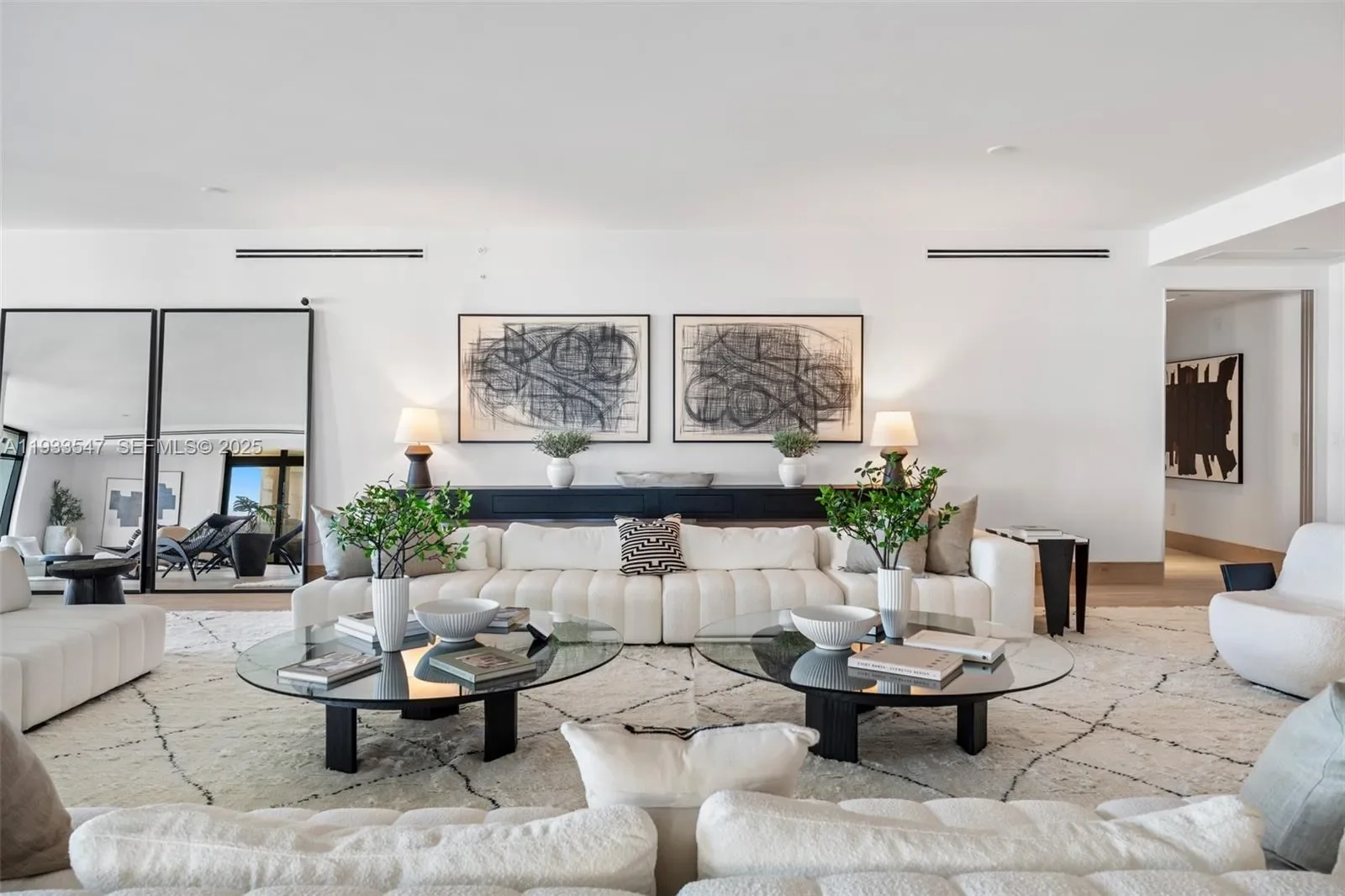 7061 Fisher Island Dr, Miami Beach, Florida, United States. - Photo 31