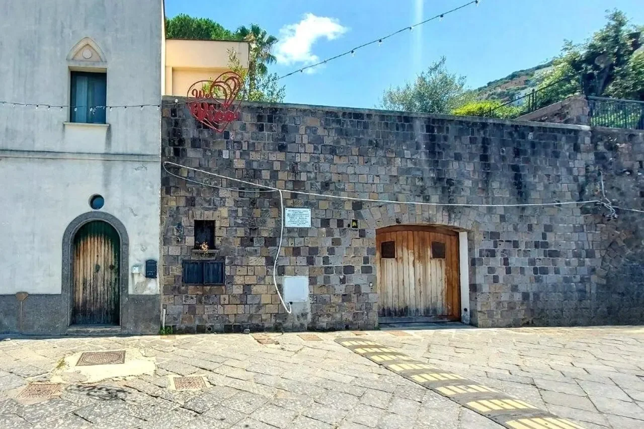 Via Arcoleo, 26, 80069 Vico Equense NA, Italia, Vico Equense, Campania, Italy. - Photo 18