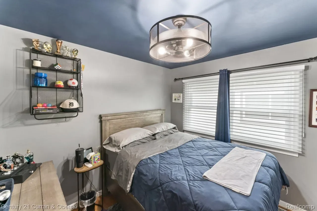 26155 Timber Trail, Dearborn Heights, MI 48127, Dearborn, Michigan, United States. - Photo 44