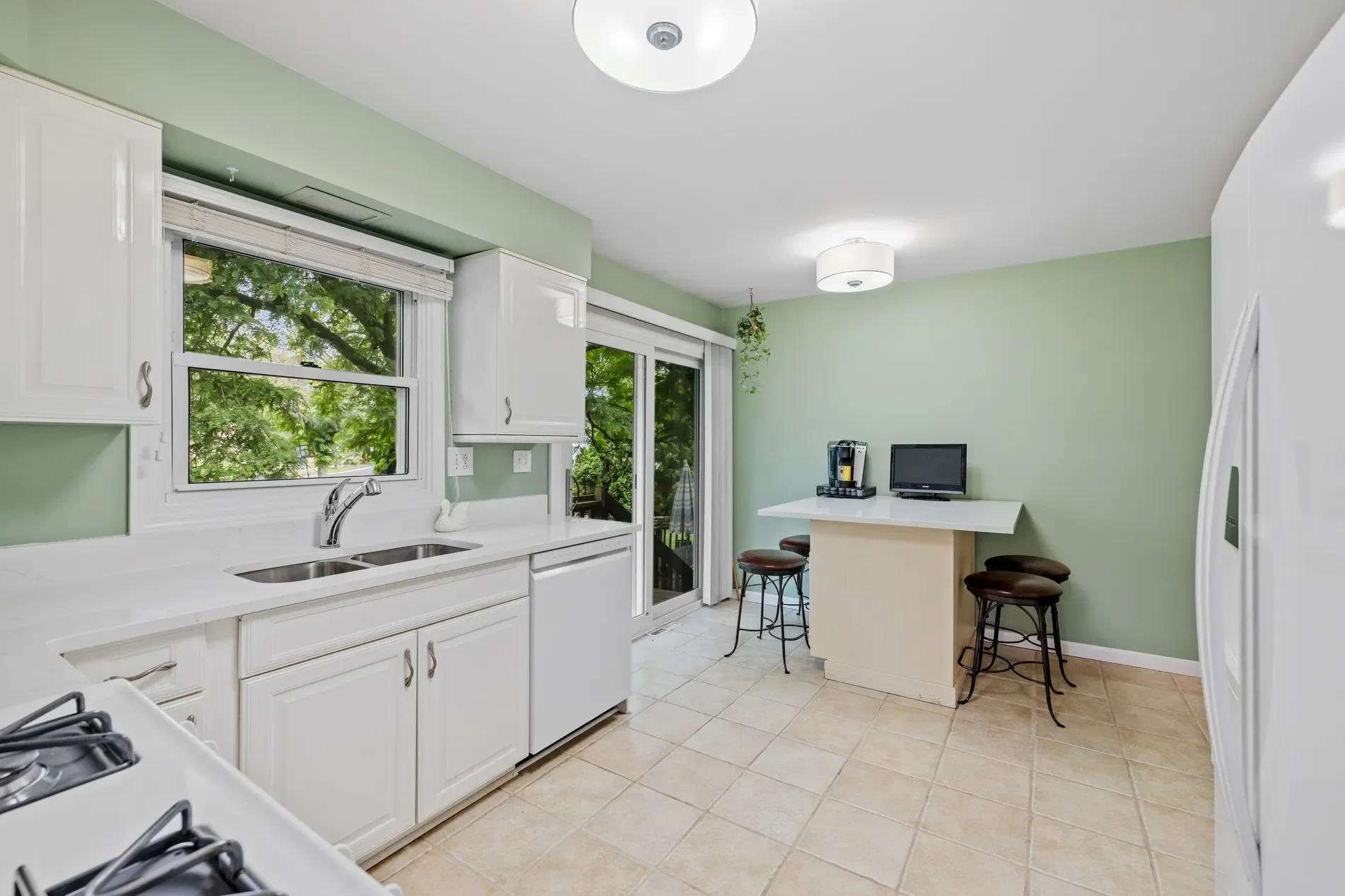6651 Dunham Road , Downers Grove, IL 60515, Downers Grove, Illinois, United States. - Photo 9
