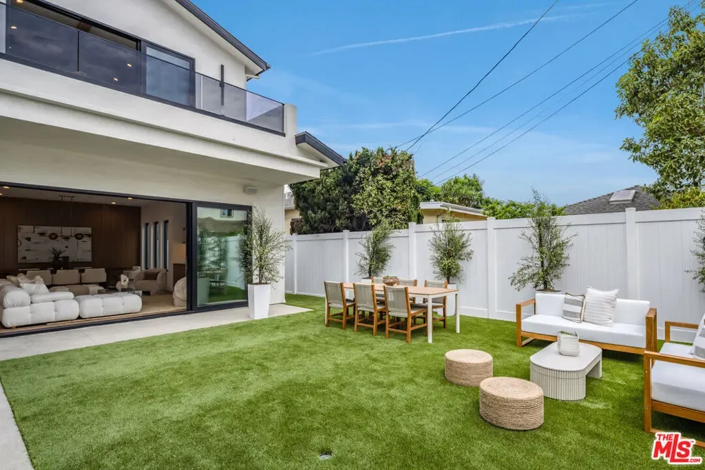 3910 Mclaughlin Avenue, Los Angeles, California, United States. - Photo 6