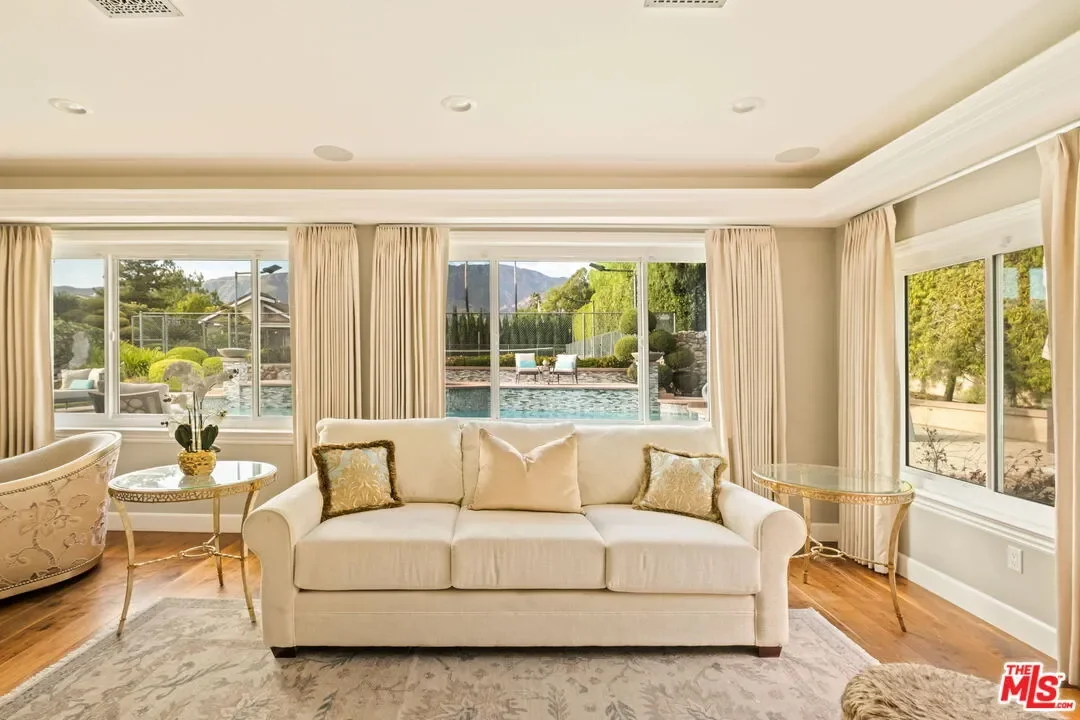 1047 Pomello Dr, Claremont, California, United States. - Photo 20