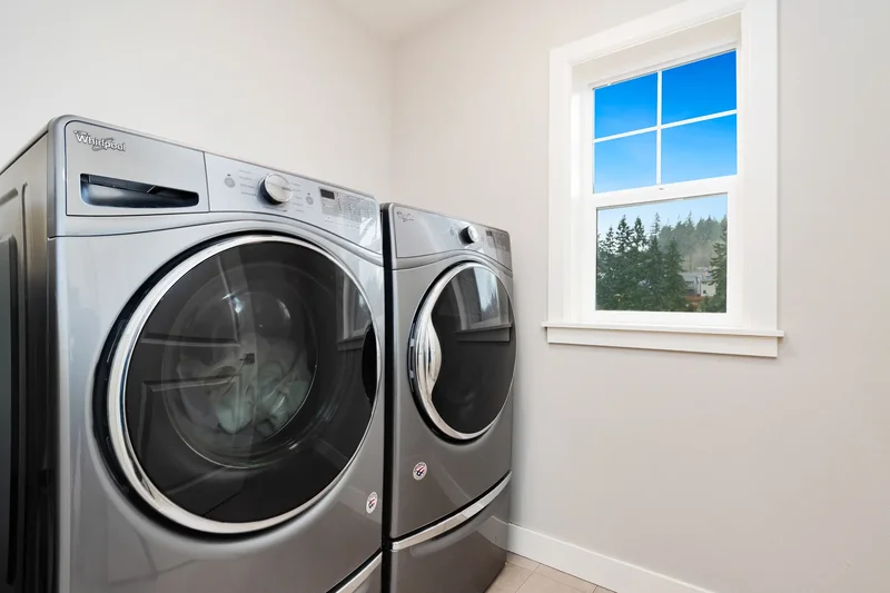 23800 SE 45th Terrace , Sammamish, WA 98029, Sammamish, Washington, United States. - Photo 25