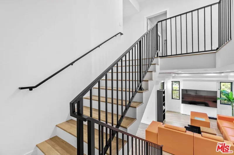 5152 Etiwanda Avenue, Los Angeles, California, United States. - Photo 26