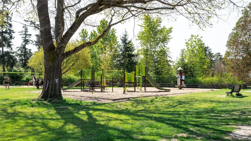 903 Shirley Rd, Victoria, British Columbia, Canada. - Photo 13