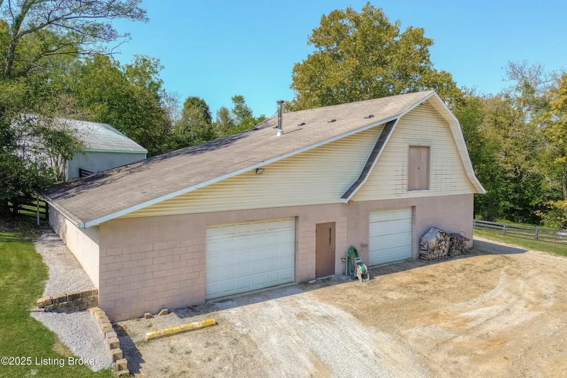 18240 Hobbs Creek Rd, Fisherville, KY 40023, Watterson Park, Kentucky, United States. - Photo 41