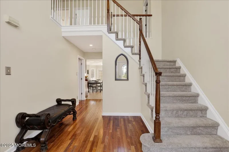 12 Tall Woods Drive, Manalapan Township, New Jersey, United States. - Photo 5