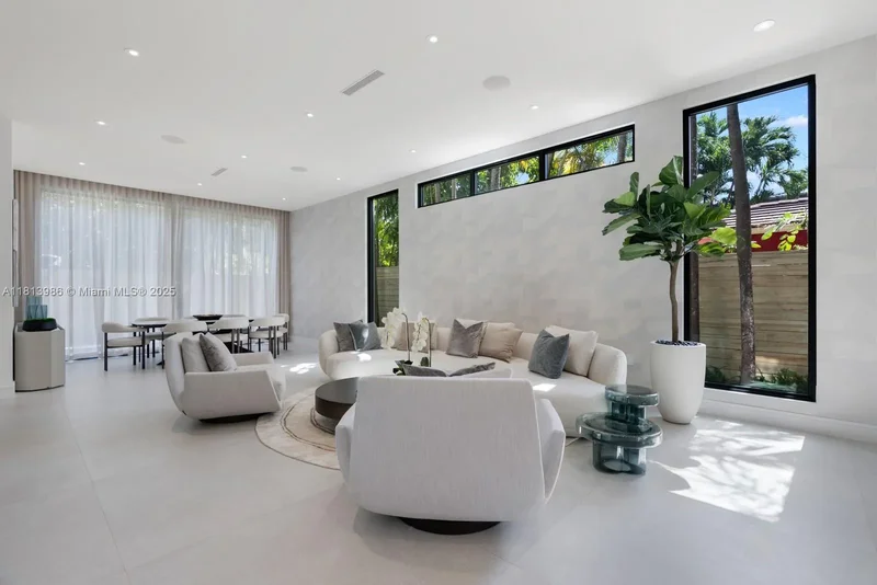 4010 Park Ave, Miami, Florida, United States. - Photo 25