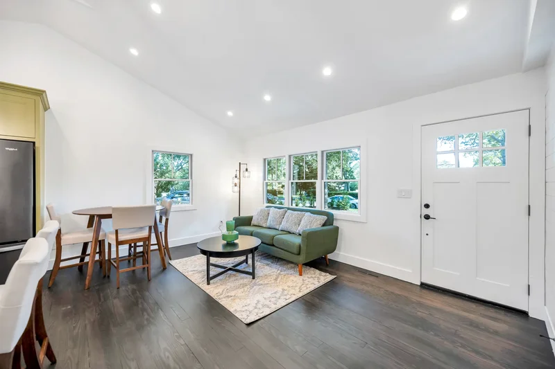 10 Shinnecock Lane, Hampton Bays, NY 11946, Hampton Bays, New York, United States. - Photo 10