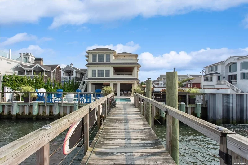 853 W Park Avenue, Long Beach, New York, United States. - Photo 35