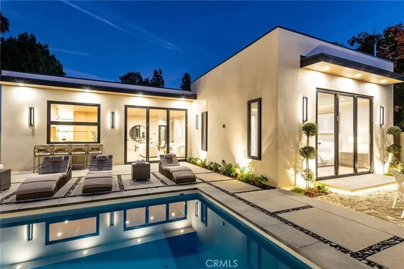 5205 Etiwanda, Los Angeles, California, United States. - Photo 37