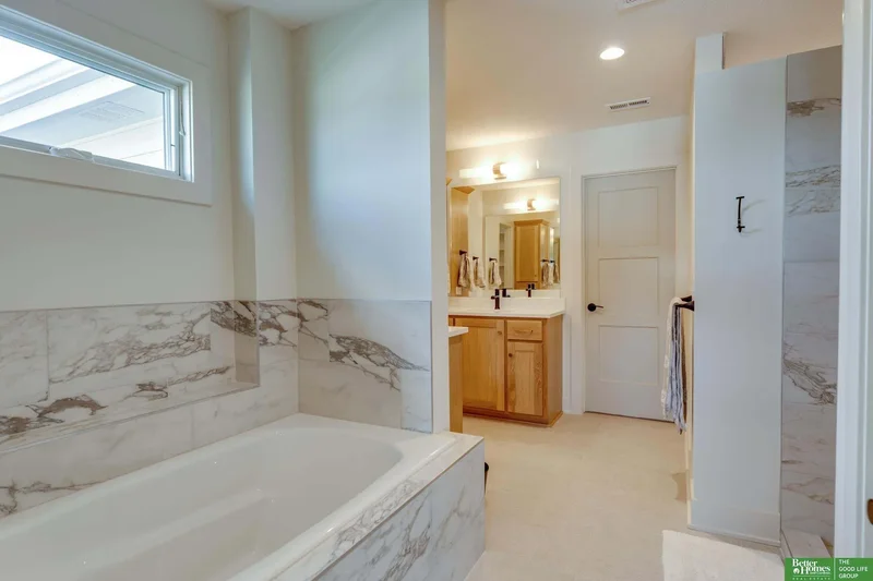 3925 S 211 Street, Elkhorn, NE 68022, Omaha, Nebraska, United States. - Photo 11