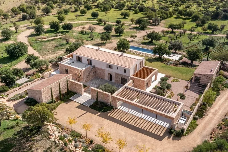Newly built modern villa with own vineyards near Santa Maria del Camí and separate guesthouse