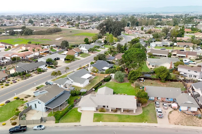 1401 Oak Knoll Road , Santa Maria, CA 93455, Santa Maria, California, United States. - Photo 30