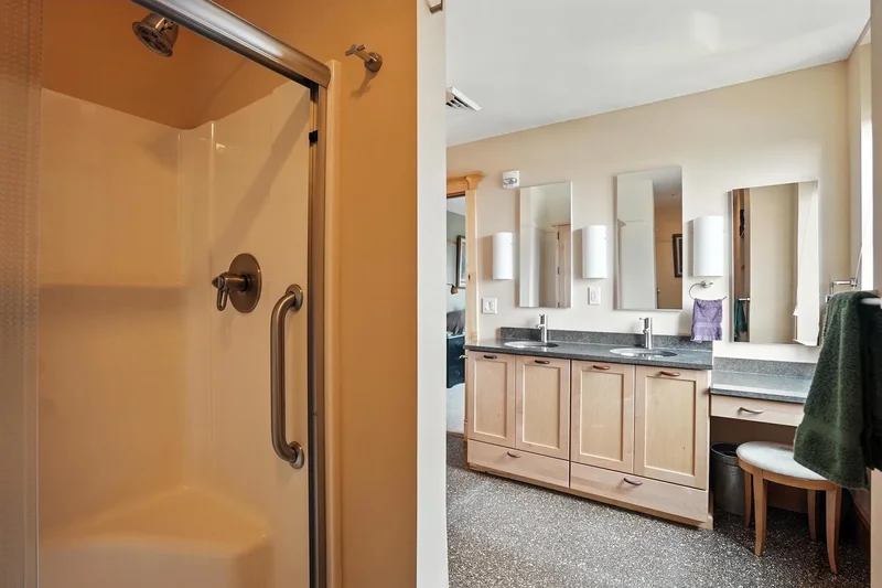35 Cherry Street Unit 404, Burlington, VT 05401, Burlington, Vermont, United States. - Photo 28