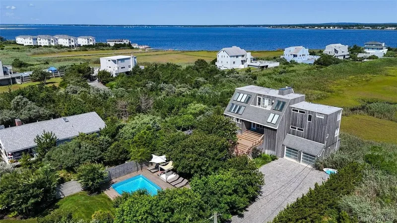 548 Dune Road, Westhampton Beach, New York, United States. - Photo 21
