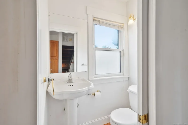 52 Penzance Road, Stamford, Connecticut, United States. - Photo 22