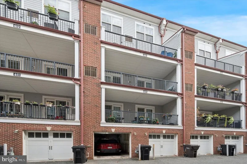 610 Captains Way, Philadelphia, Pennsylvania, United States. - Photo 25
