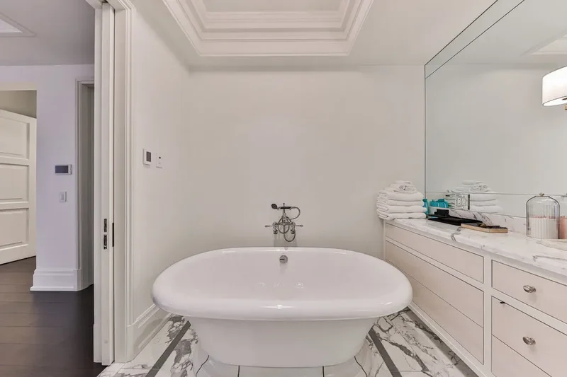 300 Randall St unit 212, Oakville, ON L6J 1R1, Canada, Oakville, Ontario, Canada. - Photo 22