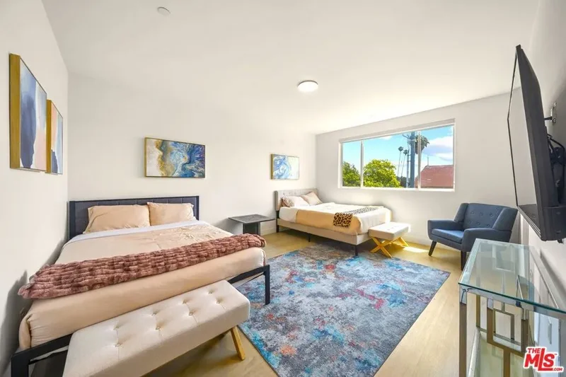 497 N St Andrews Place, Los Angeles, California, United States. - Photo 7