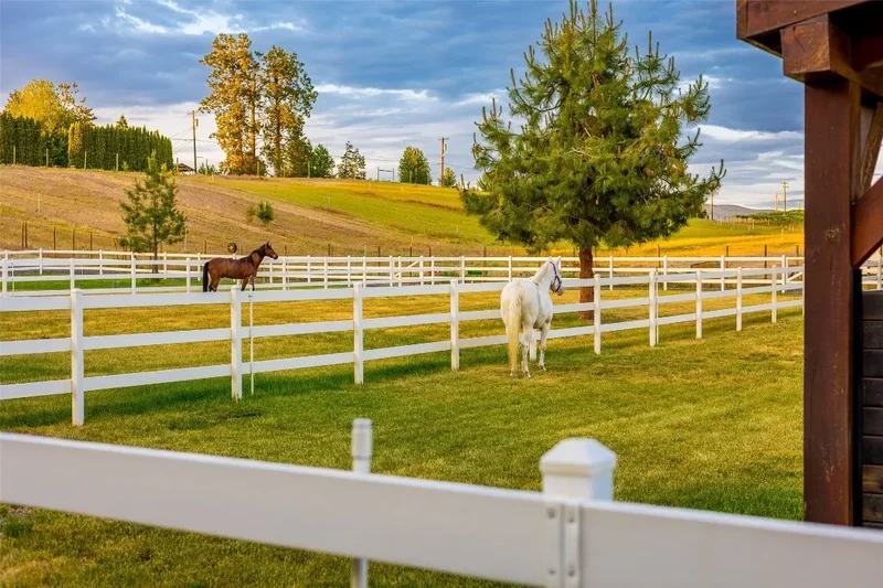 2375 Grantham Road, Kelowna, BC, V1W4B7, CANADA, Kelowna, British Columbia, Canada. - Photo 39