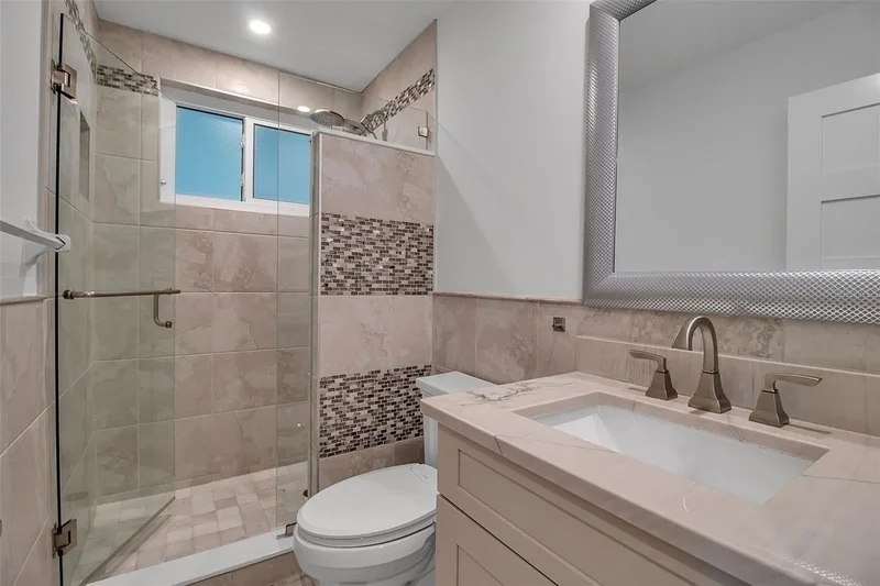 226 GOLDEN GATE POINT, Sarasota, Florida, United States. - Photo 39