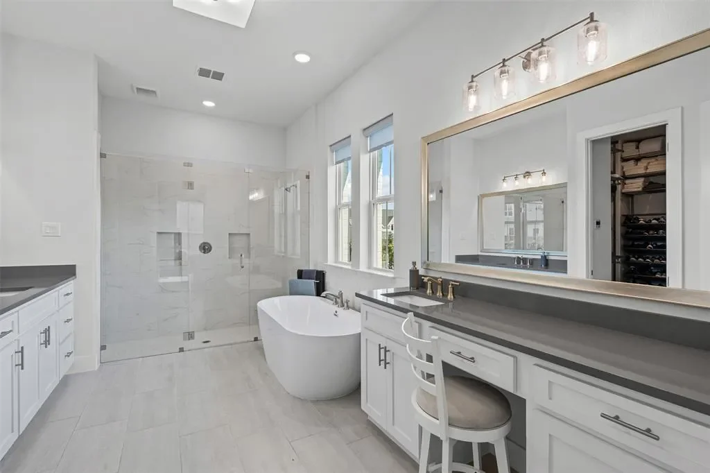 14201 Chamberlain Court, Fort Worth, Texas, United States. - Photo 14