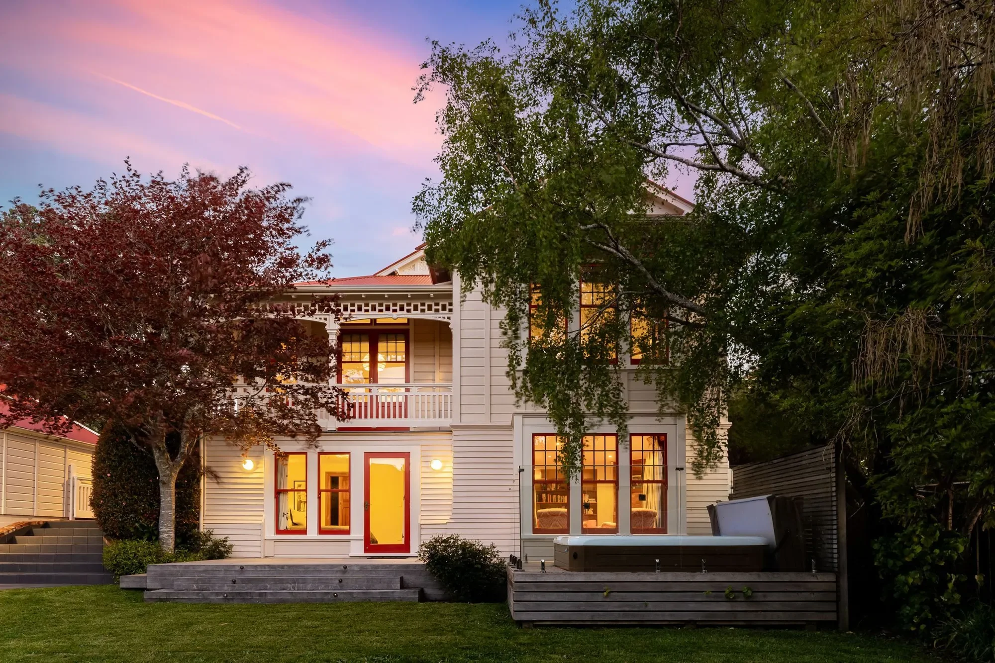 Exterior photo 10