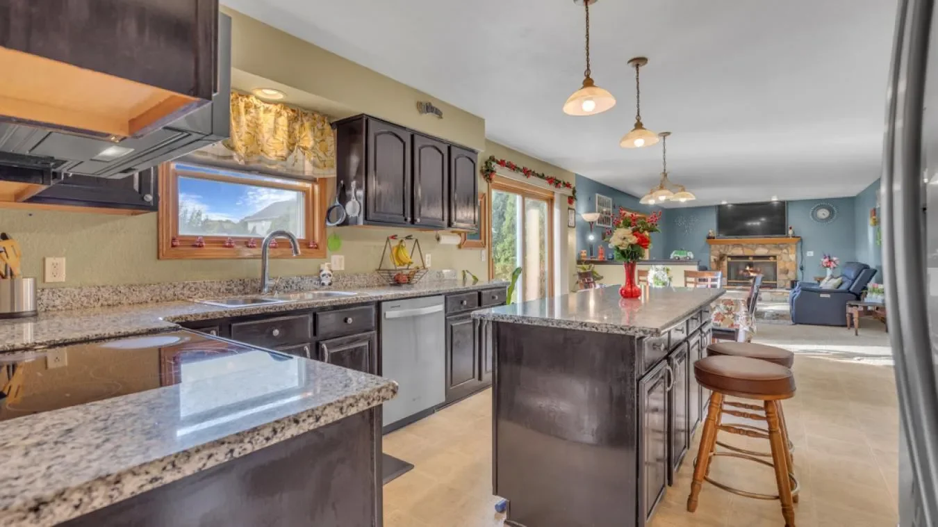 N6188 Shadybrook Ln, Sheboygan, Wisconsin, United States. - Photo 2
