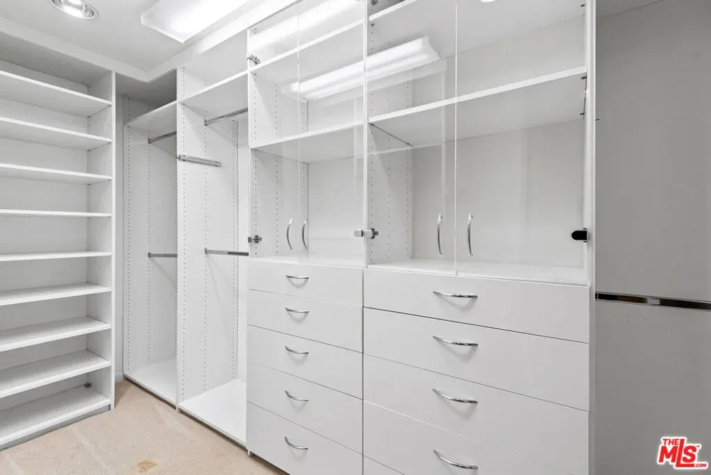 10490 Wilshire Boulevard 604, Los Angeles, California, United States. - Photo 31