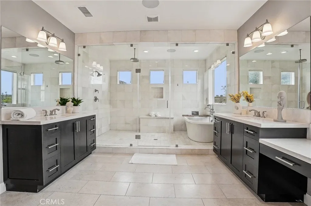 20452 W Esmerelda Lane, Porter Ranch, CA, 91326, USA, Los Angeles, California, United States. - Photo 12
