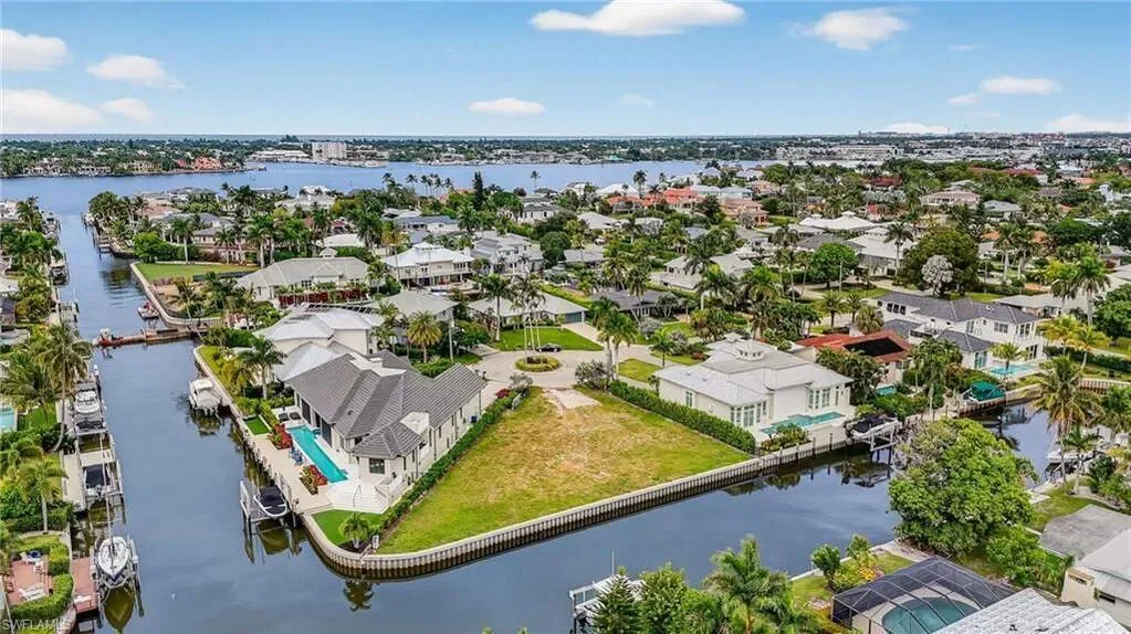 1693 BONITA CT, Naples, FL, 34102, USA, Naples, Florida, United States. - Photo 11