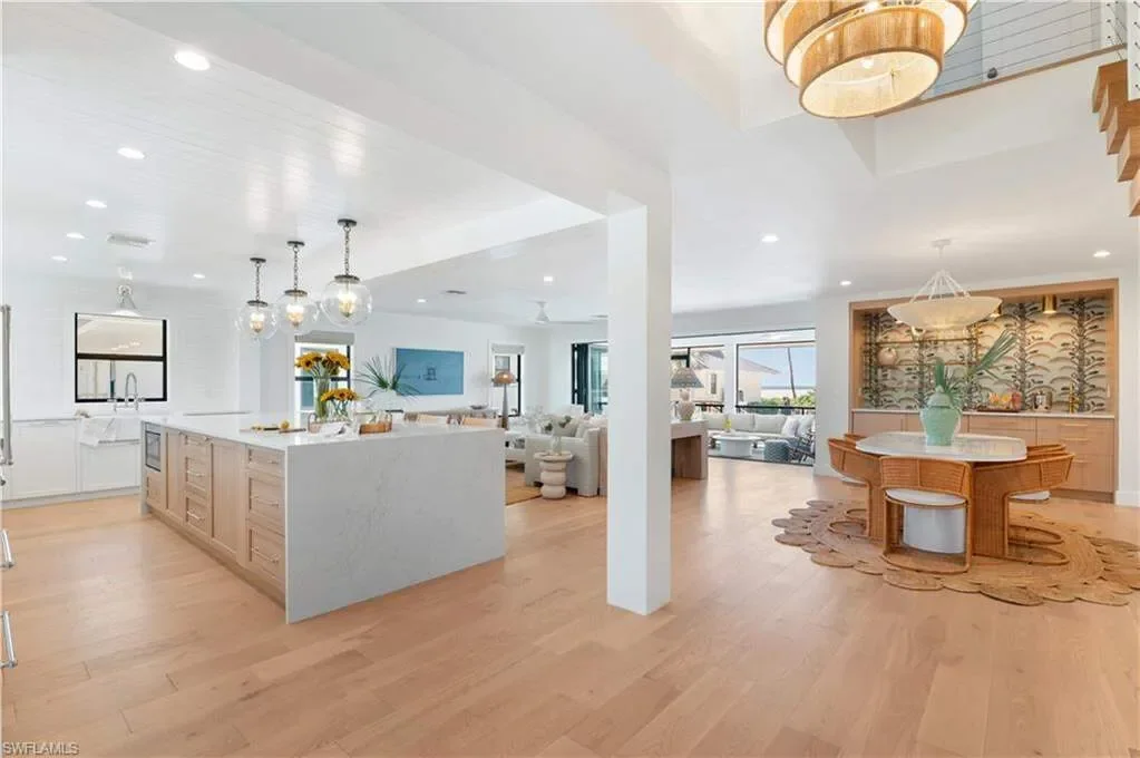 24 Beach Homes, Captiva, FL, 33924, USA, Captiva, Florida, United States. - Photo 2