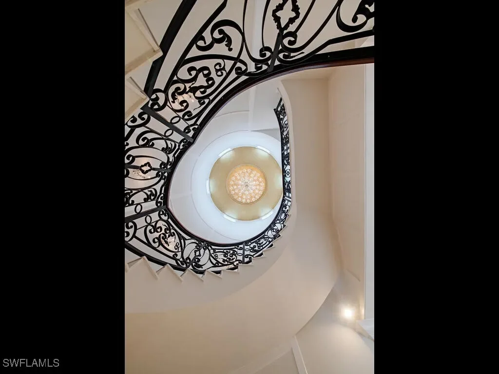 Gallery photo 6