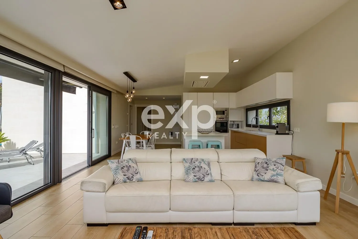 Gallery photo 3