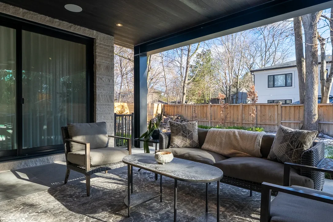 Exterior photo 10