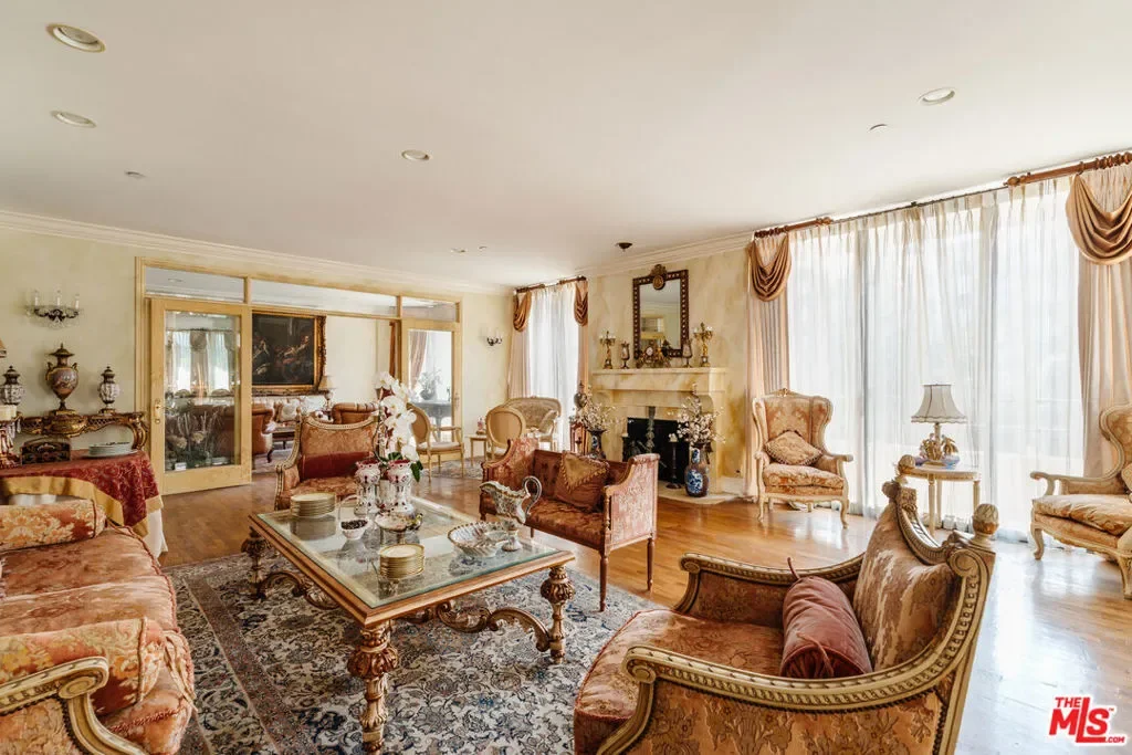 10601 Wilshire Boulevard 303, Los Angeles, California, United States. - Photo 27