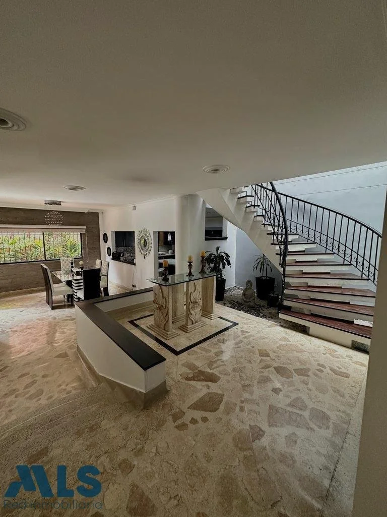 Gallery photo 6
