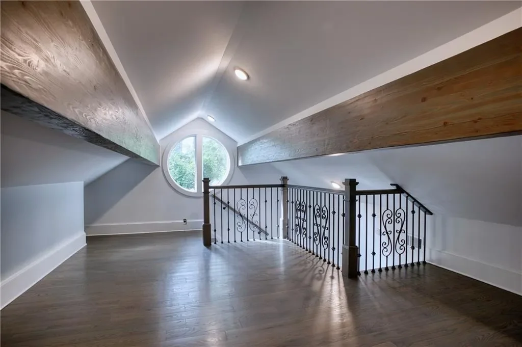 2883 W Roxboro Road NE, Atlanta, Georgia, United States. - Photo 35
