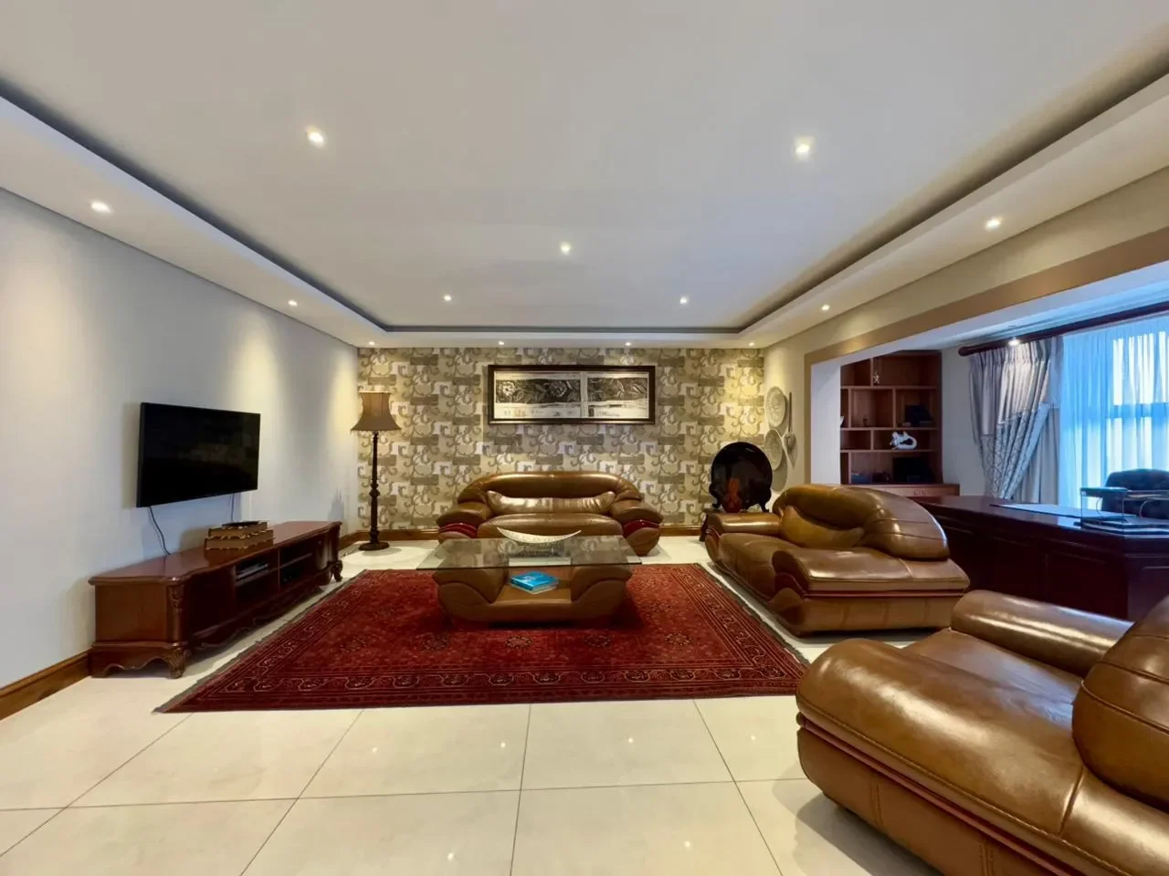 Gallery photo 8