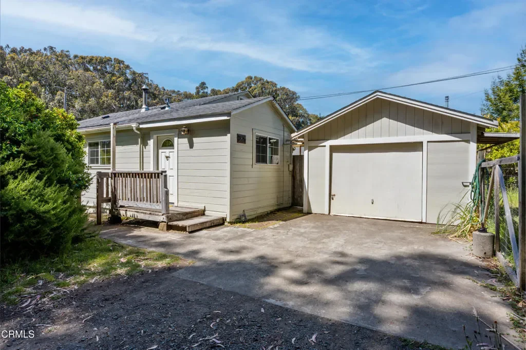 3875 Albion Little River Road, Little River, California, United States. - Photo 2